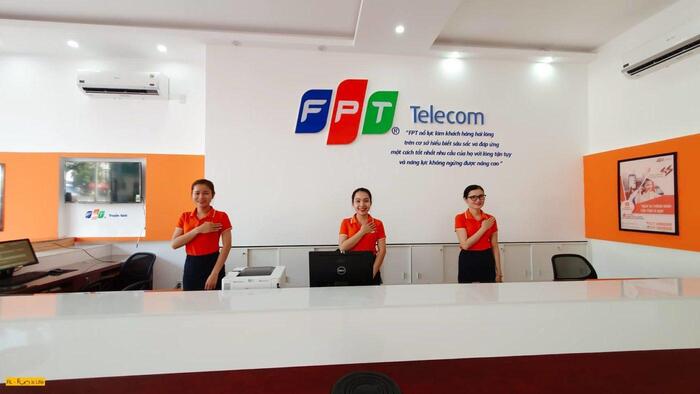 FPT Kiên Giang sẵn sàng phục phụ khách hàng